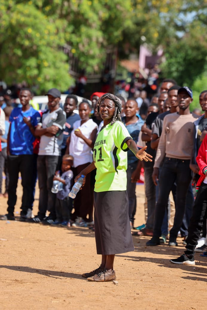 Passionate fans at MKJ SUPA CUP